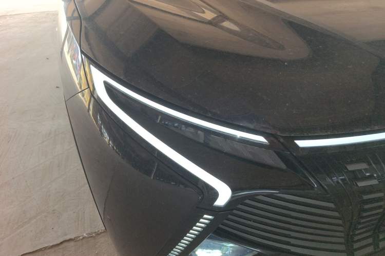 Used Cowin Kunlun 2024 Kunlun iHD 150km Mountain Peak Edition Right Front Headlight