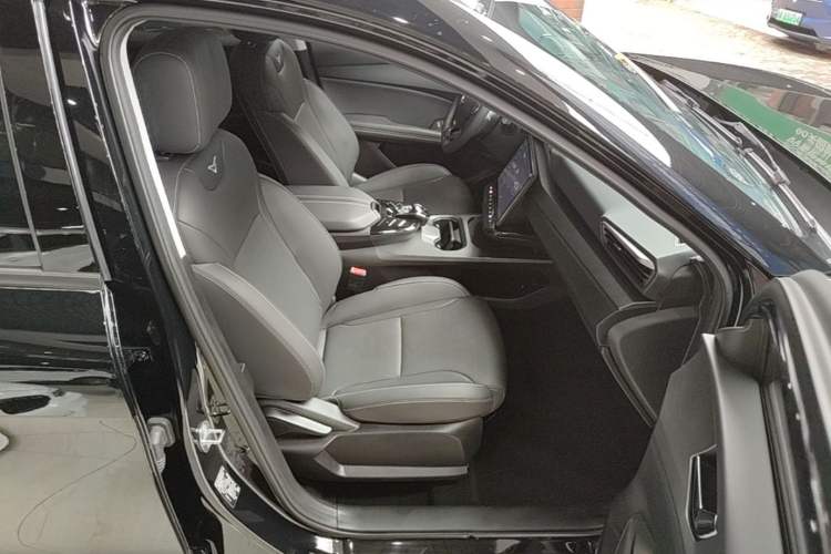 Used Cowin Kunlun 2024 Kunlun iHD 150km Mountain Peak Edition Right Front Seat