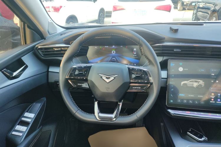Used Cowin Kunlun 2024 Kunlun iHD 150km Starry Sky Executive Edition Steering Wheel