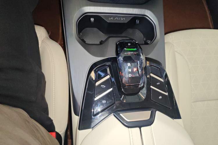Used Cowin Kunlun 2024 Kunlun iHD 150km Starry Sky Executive Edition Gear Lever