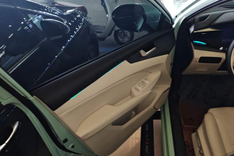 Used Cowin Kunlun 2024 Kunlun iHD 150km Starry Sky Executive Edition Left Front Door Interior