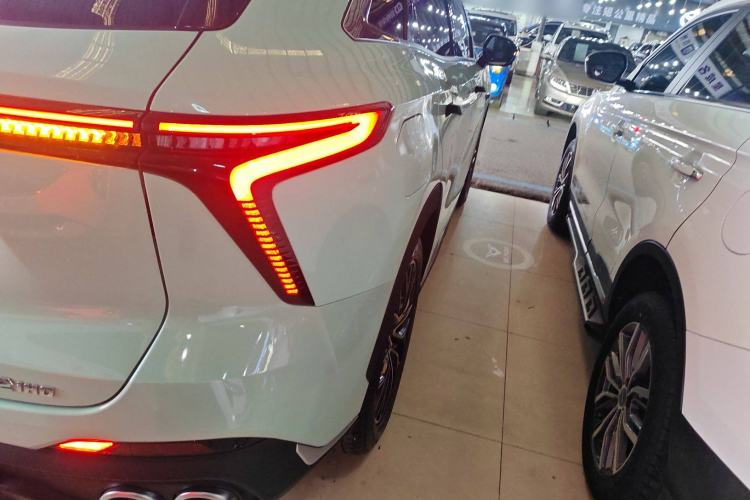 Used Cowin Kunlun 2024 Kunlun iHD 150km Starry Sky Executive Edition Right Rear Taillight
