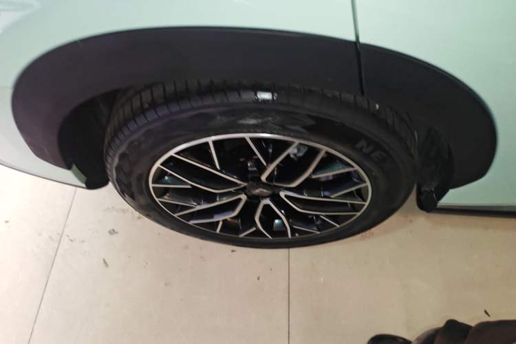 Used Cowin Kunlun 2024 Kunlun iHD 150km Starry Sky Executive Edition Right Rear Wheel Hub
