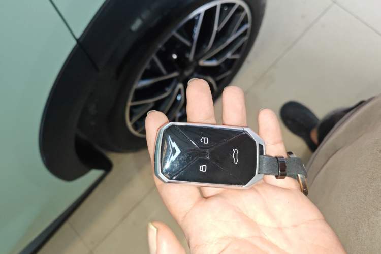 Used Cowin Kunlun 2024 Kunlun iHD 150km Starry Sky Executive Edition Vehicle Key