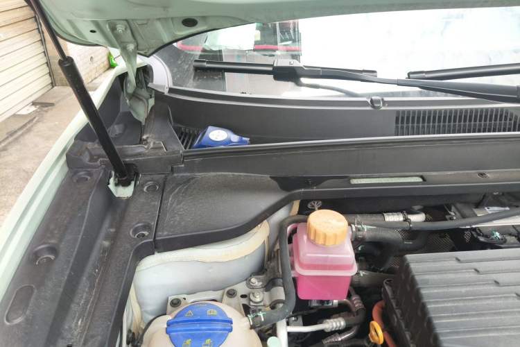 Used Cowin Kunlun 2024 Kunlun iHD 150km Mountain Peak Edition Engine Bay Right