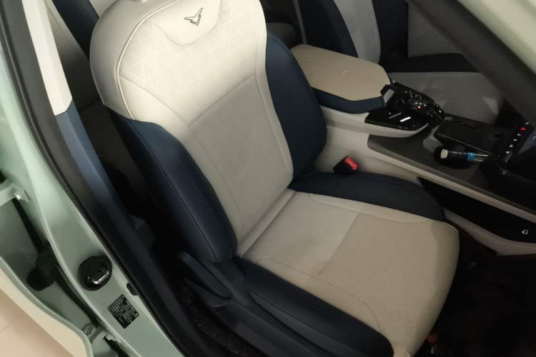 Used Cowin Kunlun 2024 Kunlun iHD 150km Mountain Peak Edition Right Front Seat
