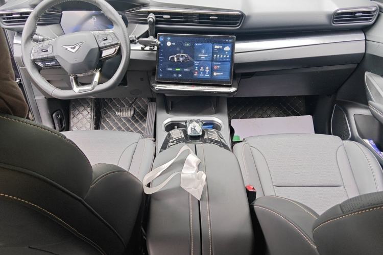 Used Cowin Kunlun 2024 Restyled Kunlun iHD 150km Mountain Peak Edition Center Console