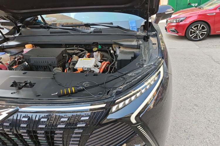 Used Cowin Kunlun 2024 Kunlun iHD 150km Mountain Peak Edition Engine Bay Left