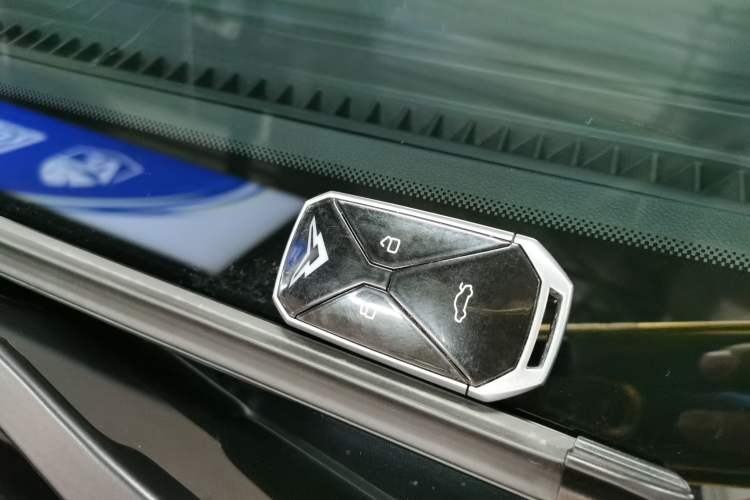 Used Cowin Kunlun 2024 Kunlun iHD 150km Horizon Edition Interior 1
