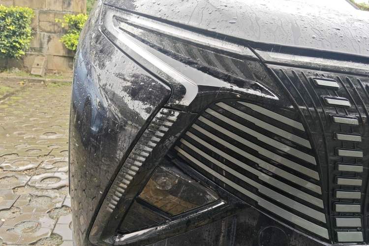 Used Cowin Kunlun 2024 Restyled Kunlun iHD 150km Mountain Peak Edition Right Front Headlight