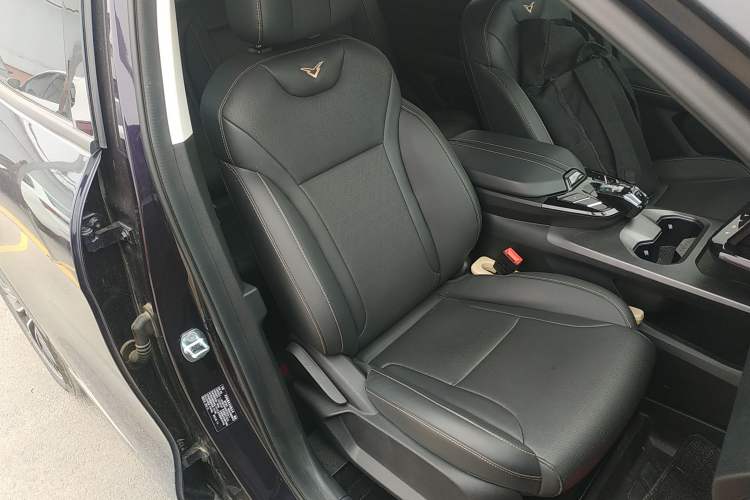 Used Cowin Kunlun 2024 Kunlun iHD 150km Mountain Peak Edition Right Front Seat