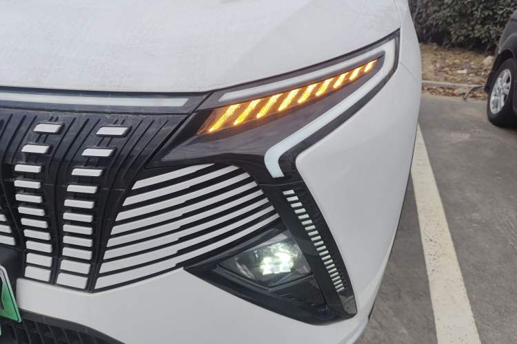 Used Cowin Kunlun 2024 Kunlun iHD 150km Mountain Peak Edition Left Front Headlight