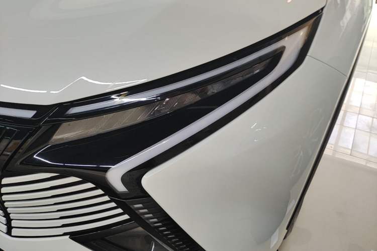 Used Cowin Kunlun 2024 Kunlun iHD 150km Mountain Peak Edition Left Front Headlight
