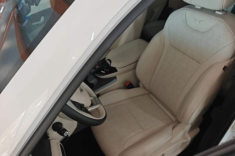 Used Cowin Kunlun 2024 Kunlun iHD 150km Horizon Edition Left Front Seat