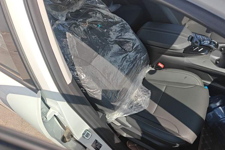 Used Cowin Kunlun 2024 Restyled Kunlun iHD 150km Horizon Edition Right Front Seat