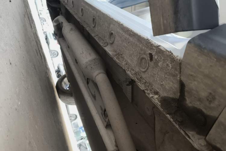 Used Cowin Kunlun 2024 Kunlun iHD 150km Horizon Edition Right Side Sill
