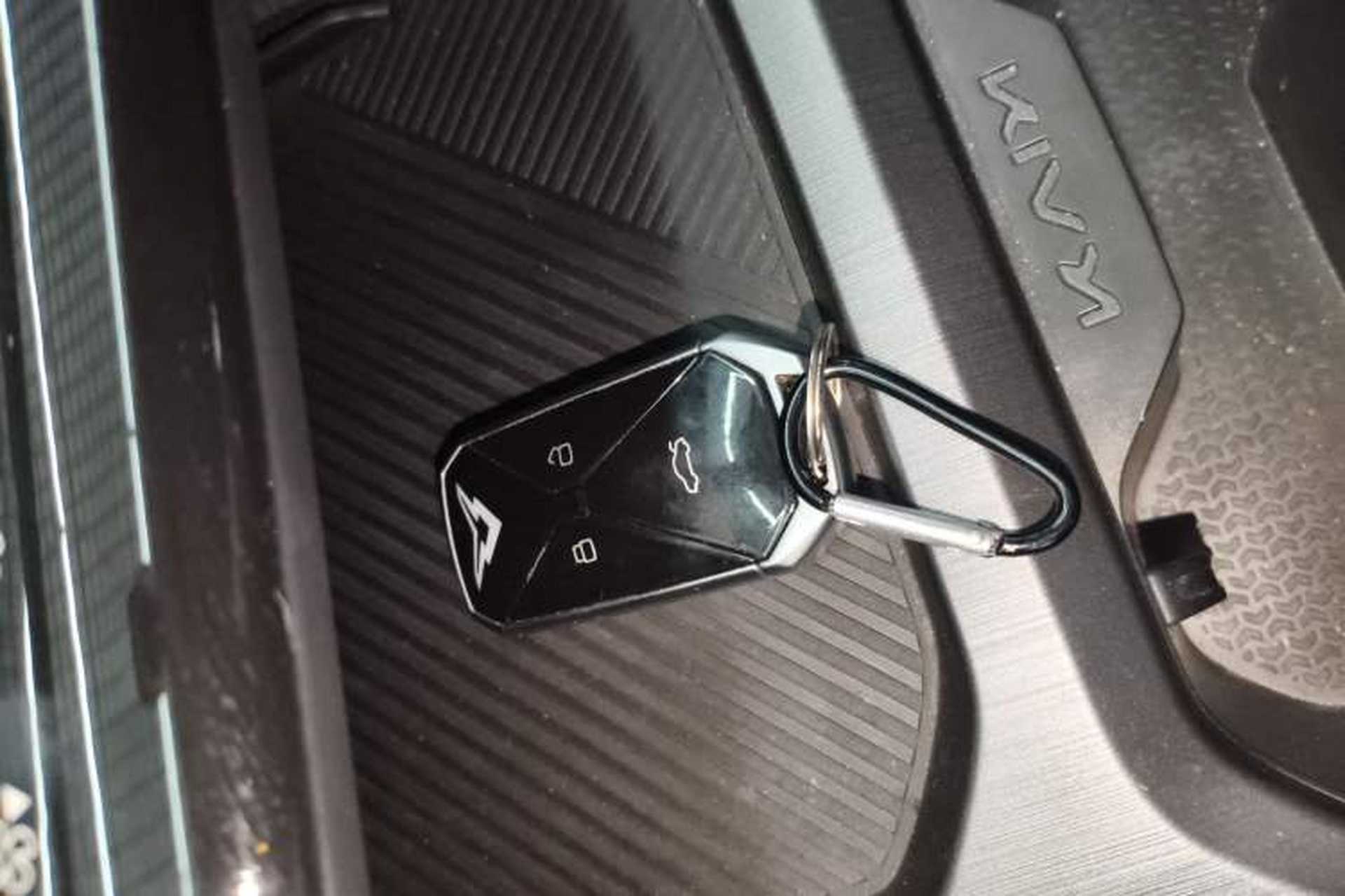 Used Cowin Kunlun 2024 Kunlun iHD 150km Mountain Peak Edition Vehicle Key