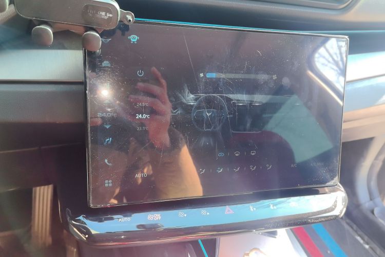 Used Cowin Kunlun 2025 Kunlun iHD 150km LXC Star Selection Edition Audio And AC Panel