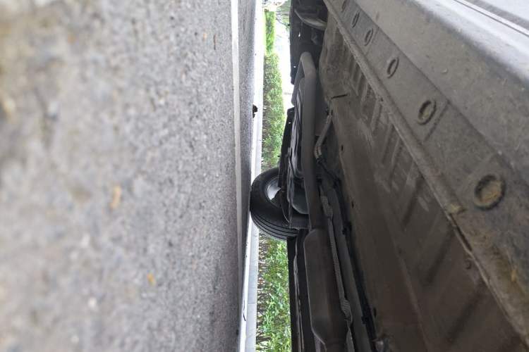 Used Cowin Kunlun 2025 1.5T Summit Edition 7-Seater Chassis Front Right