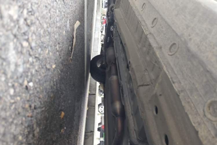 Used Cowin Kunlun 2025 1.5T Summit Edition 7-Seater Chassis Rear Left