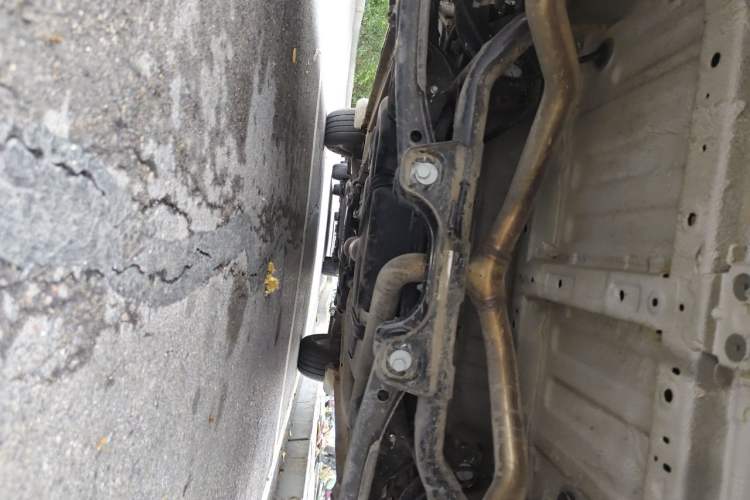 Used Cowin Kunlun 2025 1.5T Summit Edition 7-Seater Chassis Rear