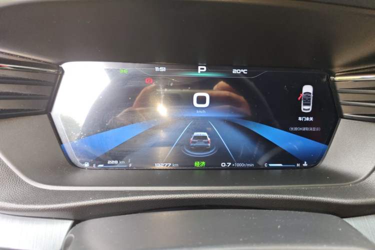 Used Cowin Kunlun 2025 1.5T Summit Edition 7-Seater Instrument Cluster