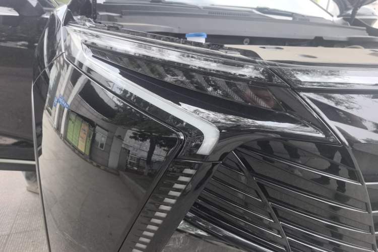 Used Cowin Kunlun 2025 1.5T Peak Edition 5 Seats Right Front Headlight