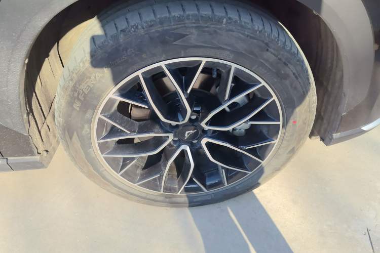 Used Cowin Kunlun 2025 Kunlun iHD 150km LXC Star Selection Edition Right Front Wheel Hub
