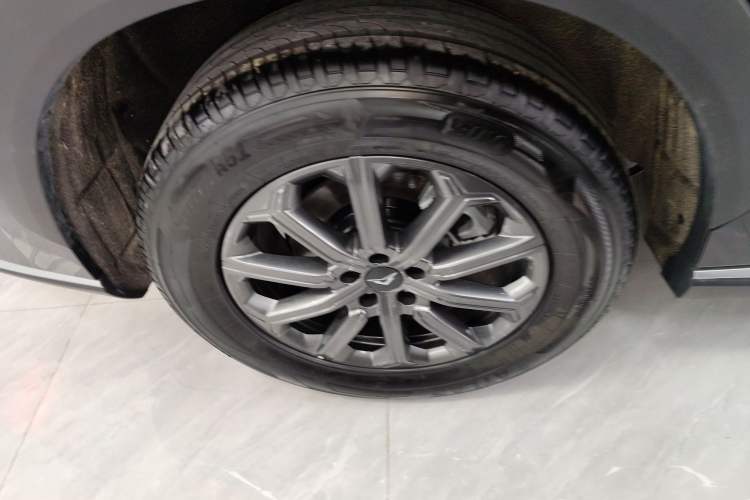 Used Cowin Kunlun 2025 1.5T Peak Edition 5 Seats Right Rear Wheel Hub