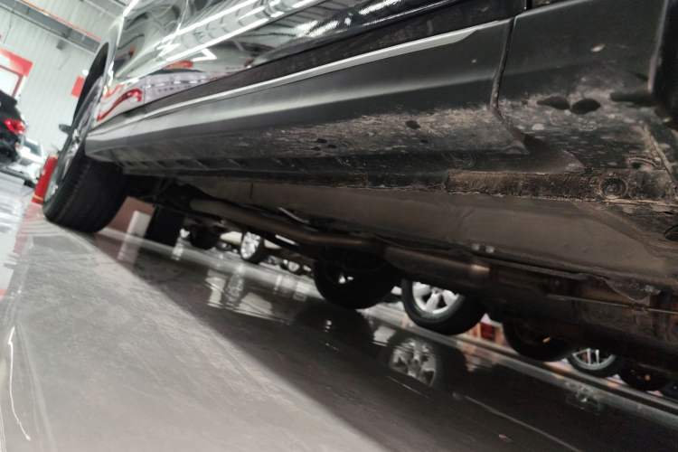 Used Cowin Kunlun 2025 1.5T Peak Edition 5 Seats Right Side Sill