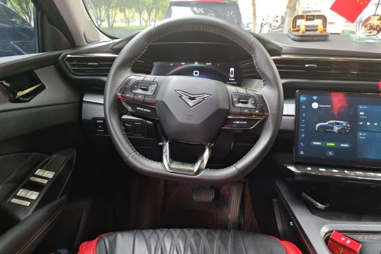 Used Cowin Kunlun 2025 1.5T Summit Edition 7-Seater Steering Wheel