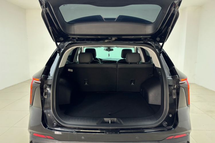 Used Cowin Kunlun 2025 1.5T Peak Edition 5 Seats Trunk