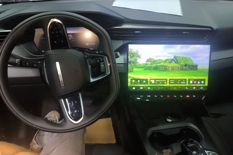 Used Cowin Kunlun 2025 Kunlun iHD 150km LXC Star Selection Edition Center Console