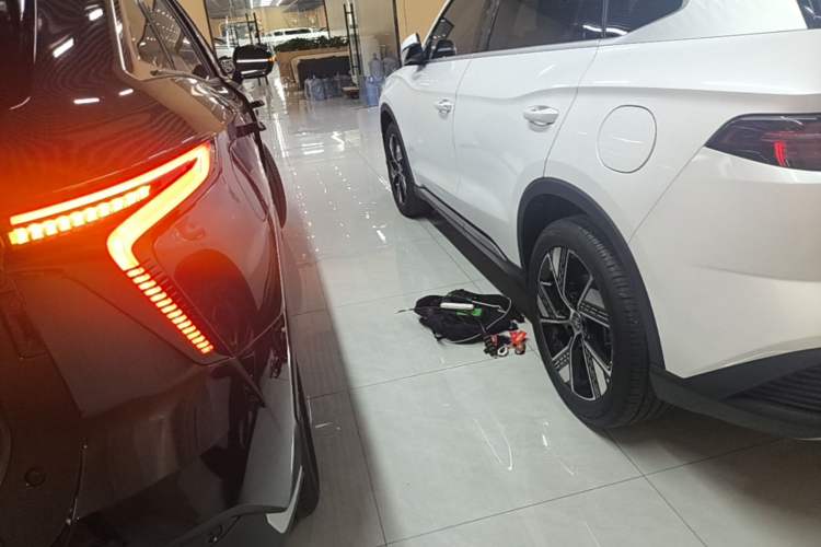 Used Cowin Kunlun 2025 Kunlun iHD 150km LXC Star Selection Edition Right Rear Taillight