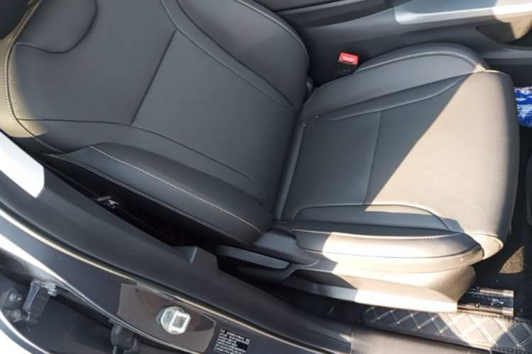 Used Cowin Kunlun 2026 Model 1.5T Plateau Edition (5-seater) Right Front Seat