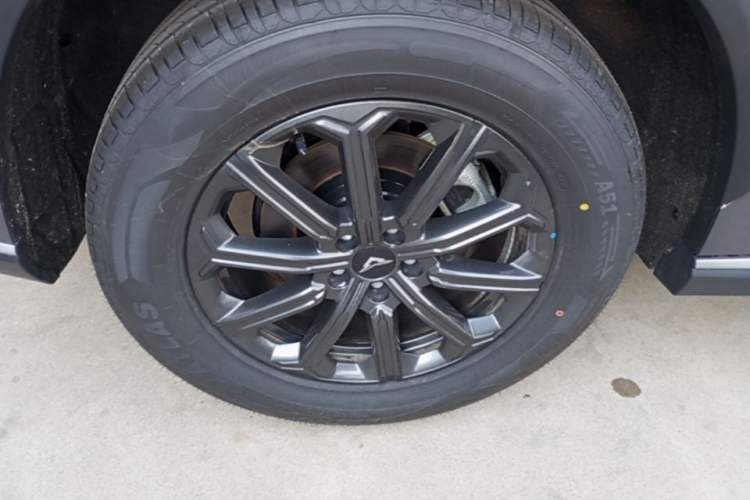 Used Cowin Kunlun 2026 Model 1.5T Plateau Edition (5-seater) Right Rear Wheel Hub