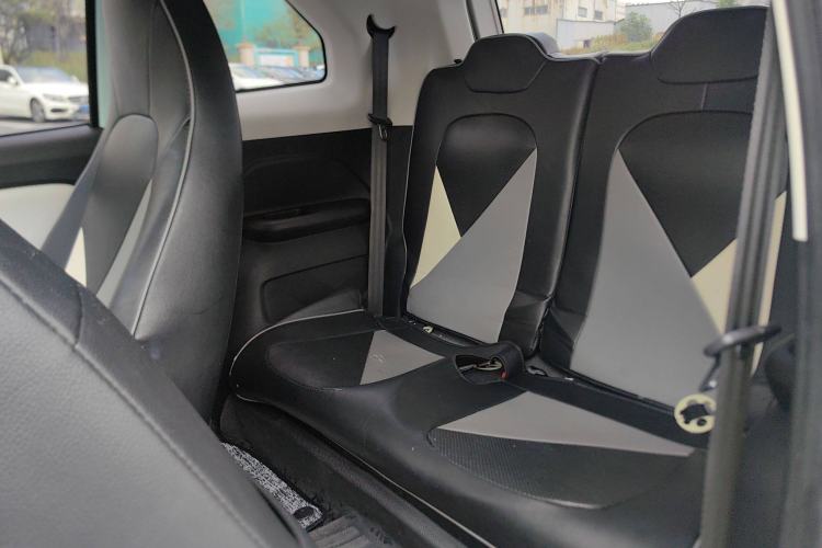 Used Cowin October 2023 201km Wave Rider Edition Interior 3