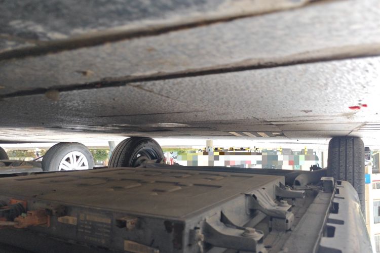 Used Cowin October 2023 201km Wave Rider Edition Chassis Front Right