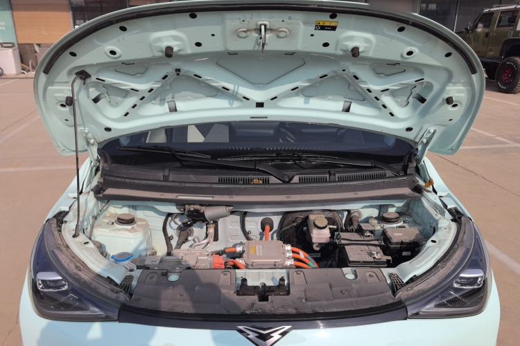 Used Cowin October 2023 201km Wave Rider Edition Engine Bay