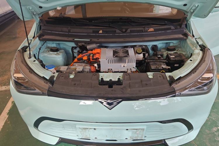 Used Cowin October 2023 201km Wave Rider Edition Engine Bay