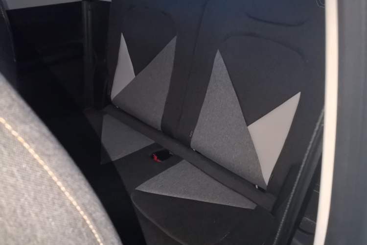 Used Cowin October 2023 201km Wave Rider Edition Left Rear Seat