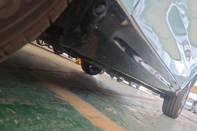 Used Cowin October 2023 201km Wave Rider Edition Left Side Sill