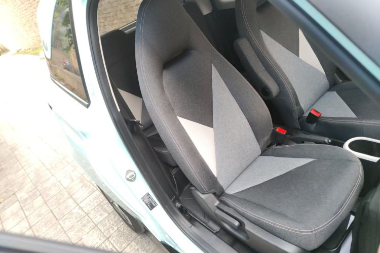 Used Cowin October 2023 201km Wave Rider Edition Right Front Seat
