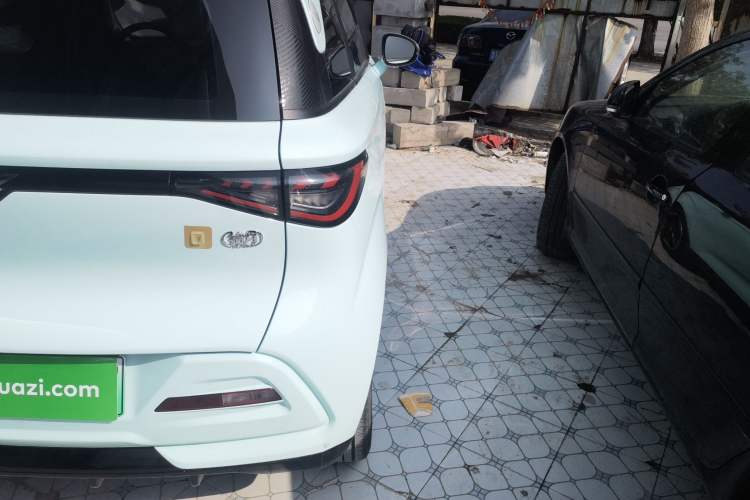 Used Cowin October 2023 201km Wave Rider Edition Right Rear Taillight