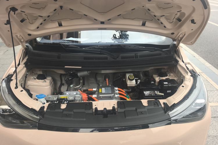 Used Cowin October 2023 201km Wave Rider Edition Engine Bay