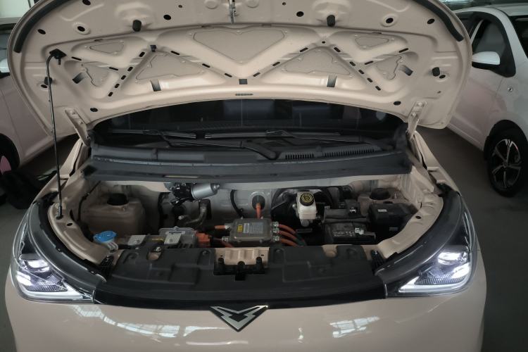 Used Cowin October 2023 201km Wave Rider Edition Engine Bay