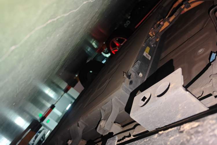 Used Cowin October 2023 201km Wave Rider Edition Chassis Front Left