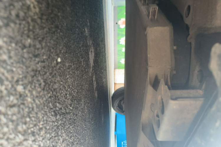 Used Cowin October 2023 301km Zhi Feng Edition Chassis Front Left