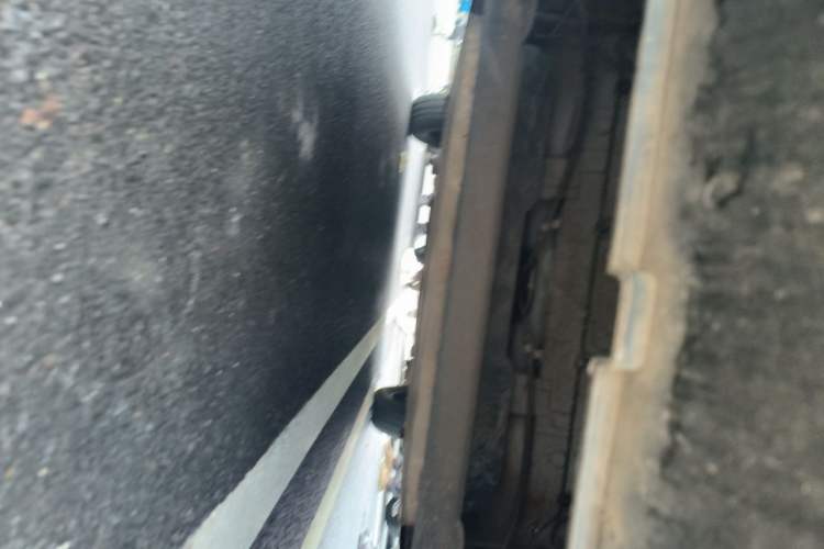 Used Cowin October 2023 301km Zhi Feng Edition Chassis Rear