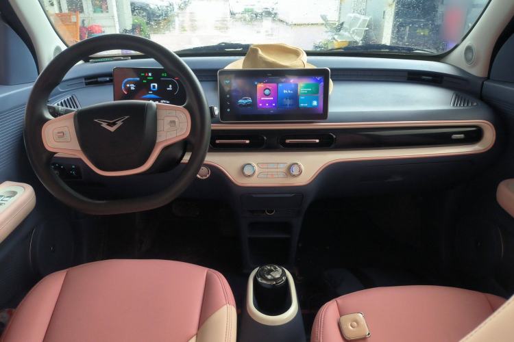 Used Cowin October 2023 201km Wave Rider Edition Center Console